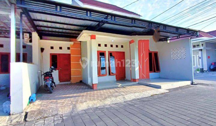 Rumah Cluster Bagus Siap Huni dekat Luwes Gentan 1