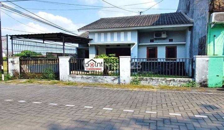 Rumah Hook Bagus dekat Bandara Adi Sumarmo 1