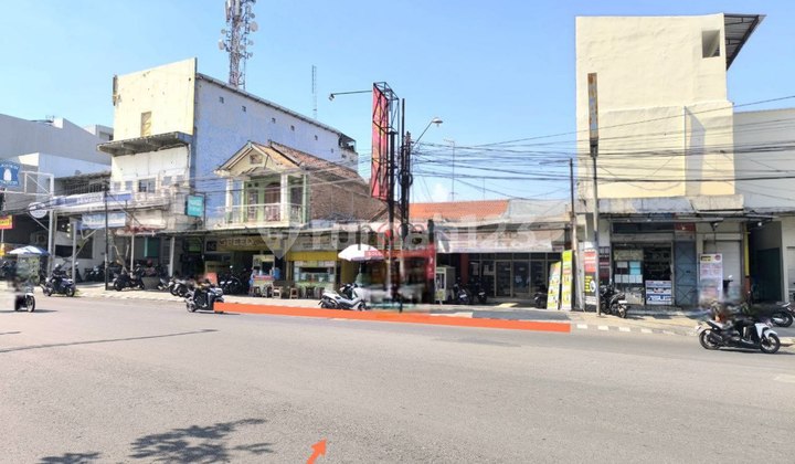 Ruko dan Kos Strategis Tepi Jalan Utama Uns Surakarta Ruko dan Kos Strategis Tepi Jalan Utama Uns Surakarta