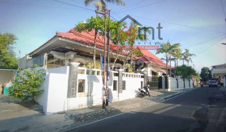Rumah Luas Mewah Full Furnished Tengah Kota Banjarsari Solo