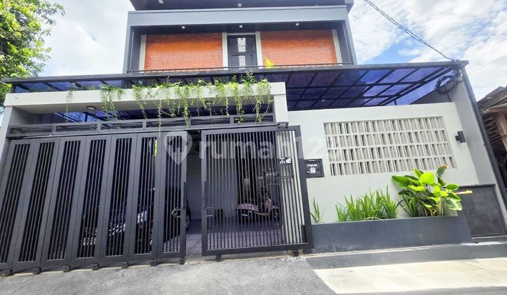 Exclusive Women's Boarding House Full 30 Doors Jebres Surakarta Exclusive Women's Boarding House Full 30 Doors Jebres Surakarta