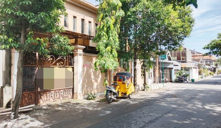 2-Story House Near Assegaf Mosque, Semanggi, Pasar Kliwon 2