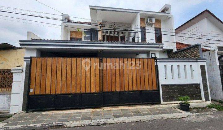 Rumah Minimalis 2 Lantai Dekat Alila Hotel Jajar Solo Kota 1