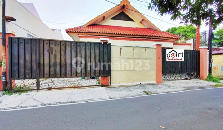 Rumah Luas Nyaman Asri Tengah Kota Serengan Solo 2