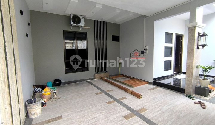 Rumah Mewah Semi Furnished Dekat Manahan Solo 2
