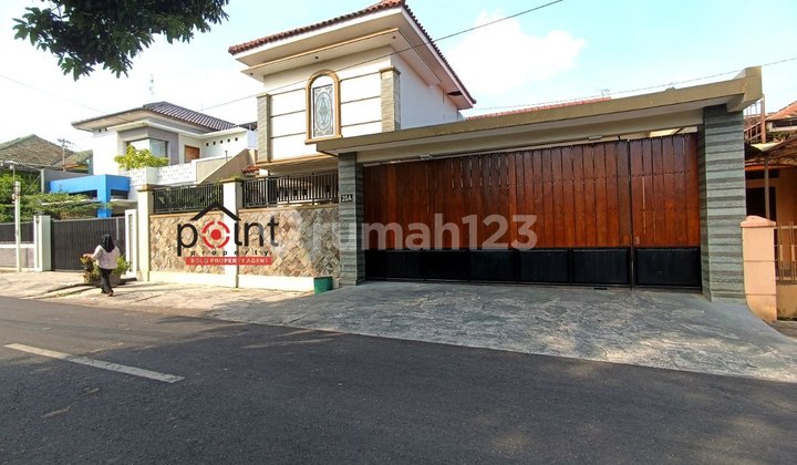 Luxury Fully Furnished House Near Graha Saba Banyuanyar Solo 1