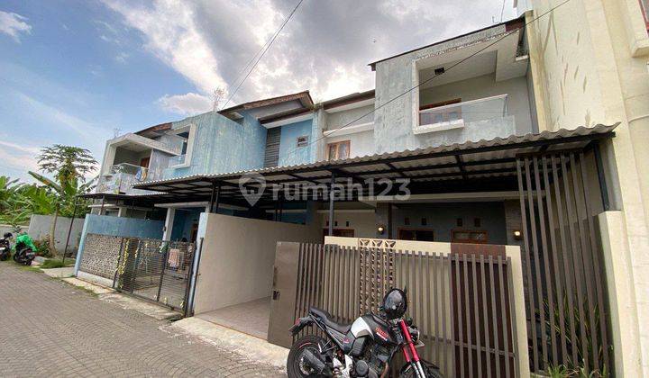 Rumah Minimalis 2 Lantai Siap Huni Dekat Luwes Gentan 1