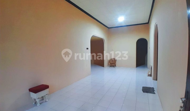 Rumah Strategis Tepi Jalan Area Bisnis Dekat Lottemart Solo 2