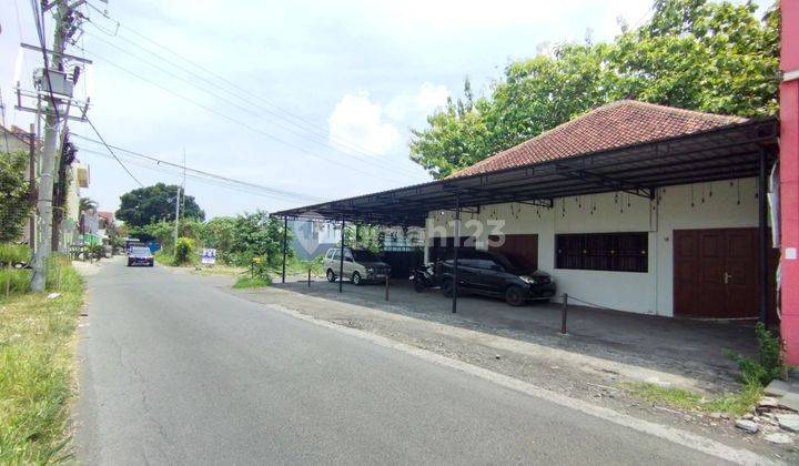 Rumah & Ruang Usaha Kuliner Strategis Tepi Jalan Di Colomadu  1