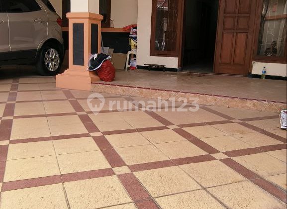 Rumah Luas Siap Huni Dekat Pakuwon Mall Solo Baru
