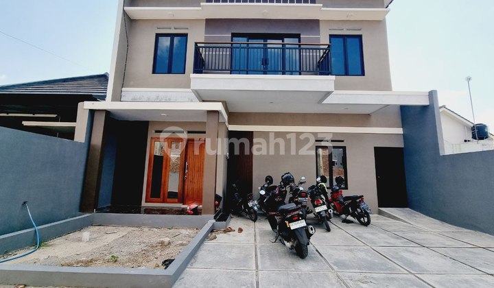 Rumah Minimalis 2 Lantai Siap Huni Dekat Manang Solo Baru Rumah Minimalis 2 Lantai Siap Huni Dekat Manang Solo Baru