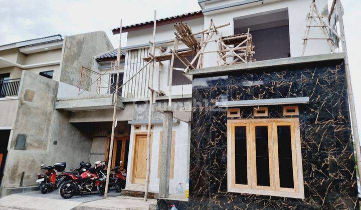 Rumah Minimalis 2 Lantai Spek Mewah Di Blulukan Colomadu  1