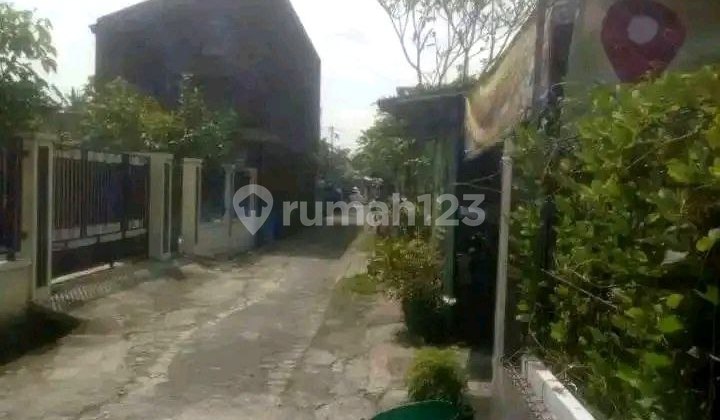 House and 18-Room Boarding Near Manahan Stadium 2