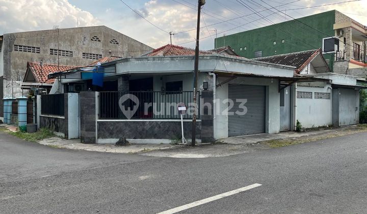 Rumah Sewa Strategis Dekat Graha Saba Banyuanyar 1