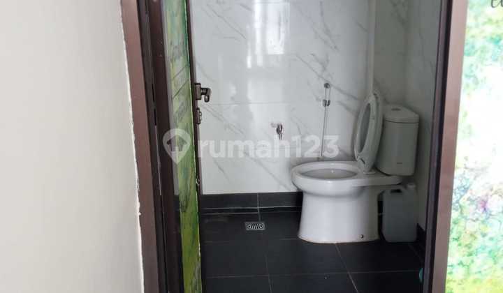 FOR QUICK RENT - OFFICE SPACE - PLUIT SELATAN RAYA, PRIME MAIN ROAD LOCATION