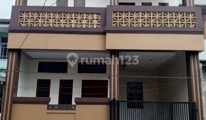 Rumah Siap Huni di Poris Indah. Shm 3 Lantai Rumah Siap Huni di Poris Indah. Shm 3 Lantai