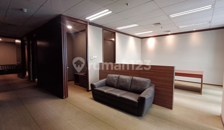 Office Space Ekslusif Equity Tower SCBD Luas 221m Semi Furnish 2