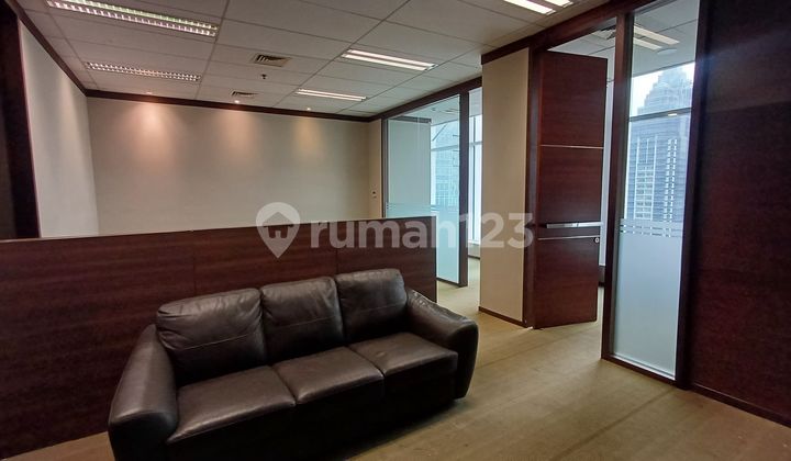 Office Space Ekslusif Equity Tower SCBD Luas 221m Semi Furnish 1