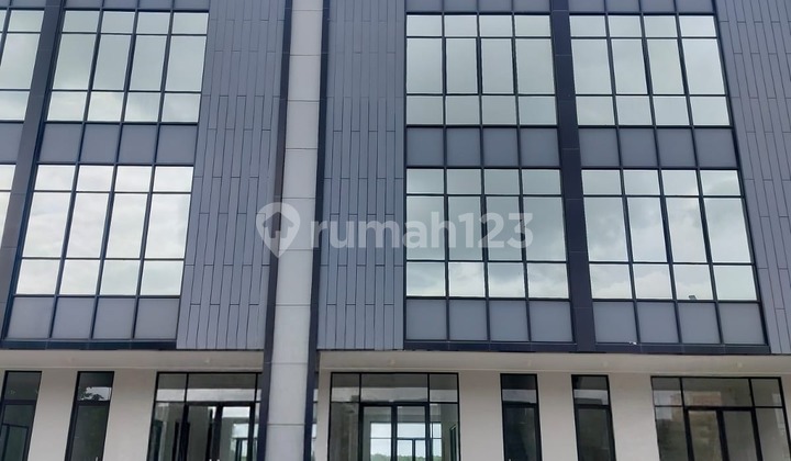 For Rent: Marina Bay Hollywood Ruko, PIK 2. Facing Boulevard Street.