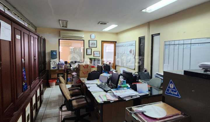 Gedung Bagus di Menteng Jakarta Pusat. Lokasi Strategis