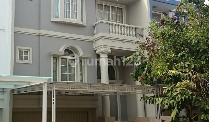 For Sale Damar Golf Pik House. Land Area 8X18m Fully Furnished