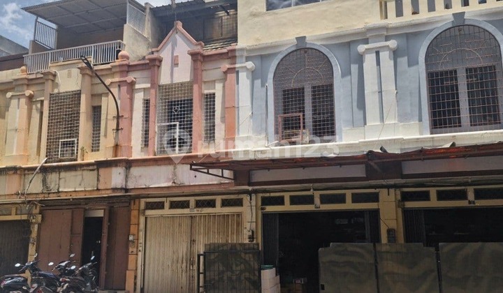 Dijual Ruko Gandeng di Taman Palem Lestari. Lokasi Strategis