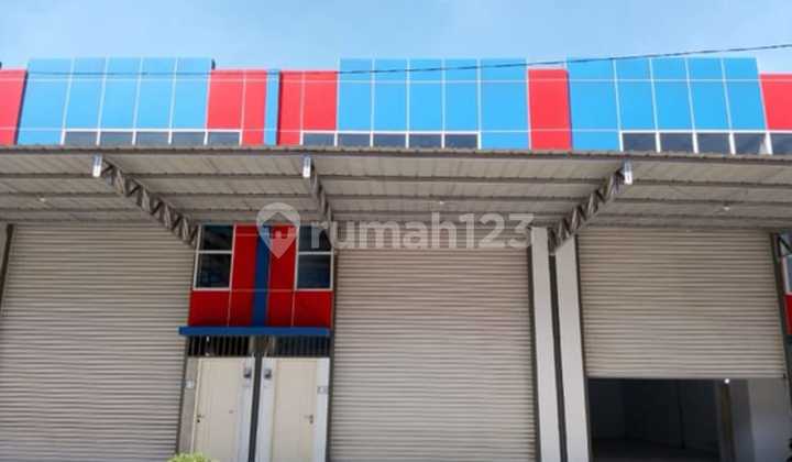Attached Shophouse in Royal Kosambi. Ready to Use Attached Shophouse in Royal Kosambi. Ready to Use