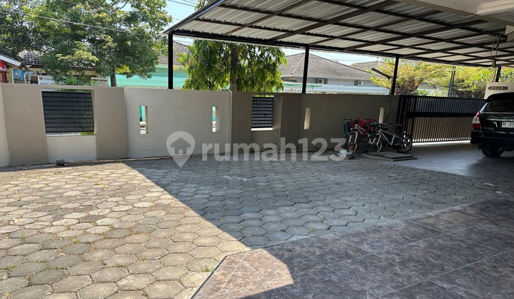 Ready-to-Occupy House in Puri Anjasmoro  Freehold Title House - Good Certificate 2