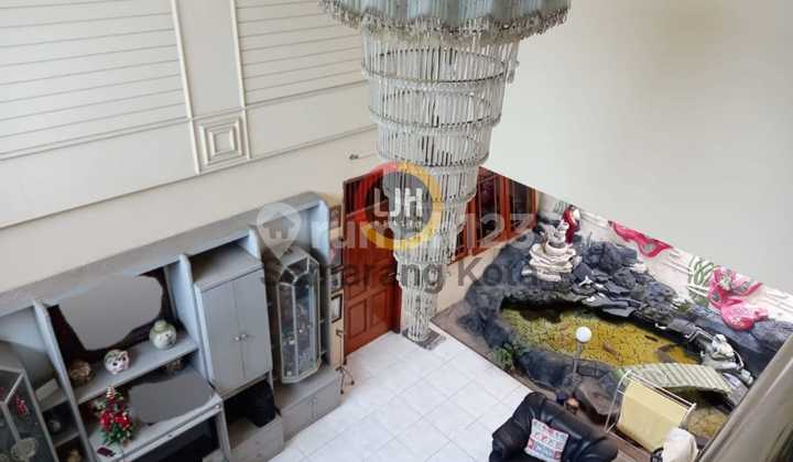 Rumah mewah di jalan Seroja 2