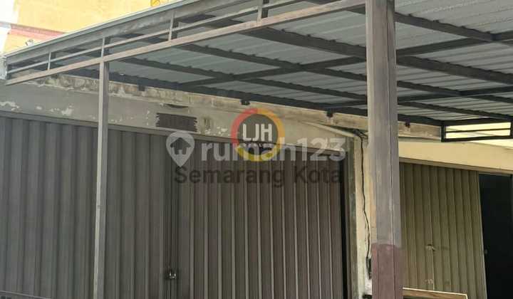 Ruko siap pakai di jalan Supriyadi 2