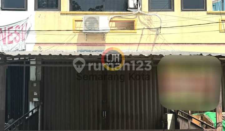 Ruko siap pakai di jalan Supriyadi 1
