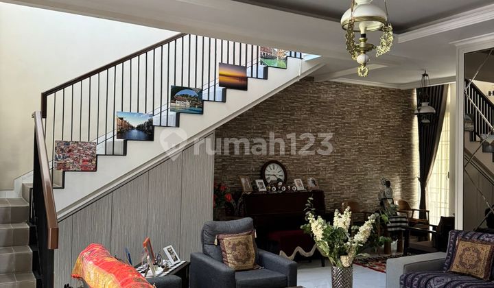 Rumah 2 Lantai Semi Furnished di  Suvarna Sutera, Tangerang