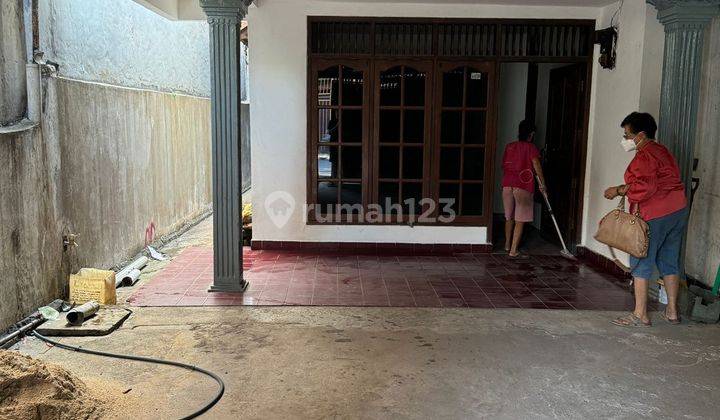 Disewa Rumah Cocok Untuk Usaha di Kedoya Jakarta Barat 1