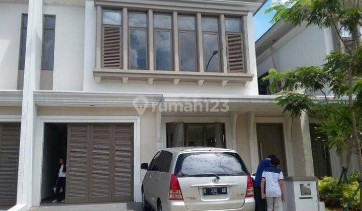 Rumah Bagus 2 Lantai di Luxmore Bsd, Tangerang 1