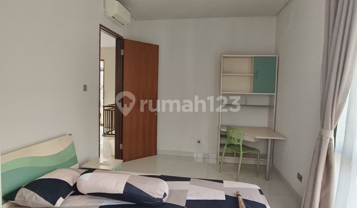 Women's Boarding House Bintaro Women's Boarding House Bintaro