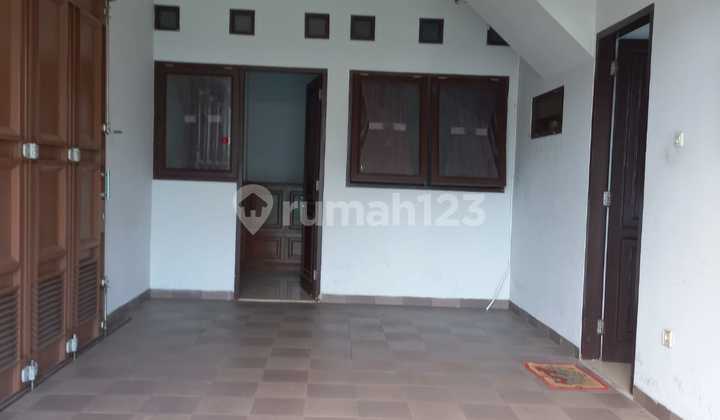 Rumah Siap Huni 2 Lantai Di Villa Mutiara Sawah Baru - Tangsel | Lt 216 M² / Lb 300 M² | Shm 2