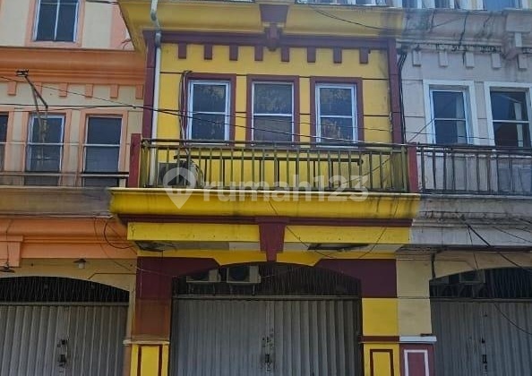 New Ready-to-Use Renovated Ruko in Panjang Jiwo Permai near Ubaya