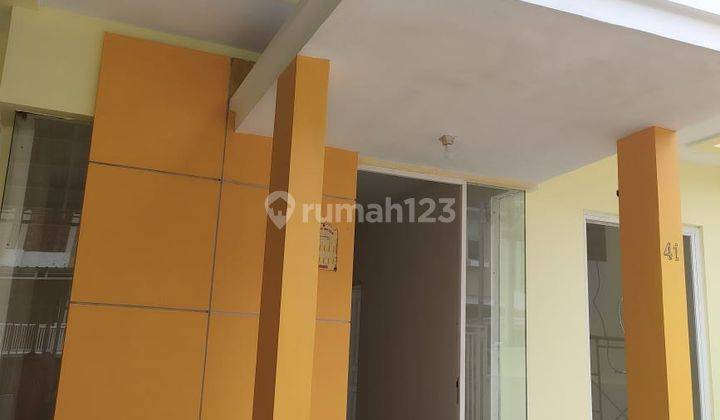 Rumah Minimalis Siap Huni Regency One Dekat Nirwana Eksekutif Dekat Merr 2