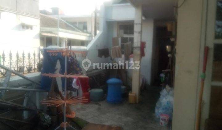 Rumah HOOK Rungkut dekat UPN dan MERR 2