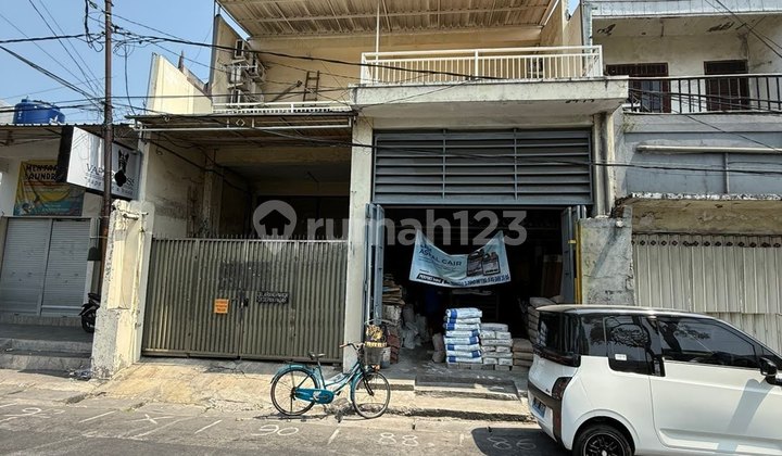 Rumah Kos Aktif Raya Semolowaru dekat UNTAG dan Raya MERR 1