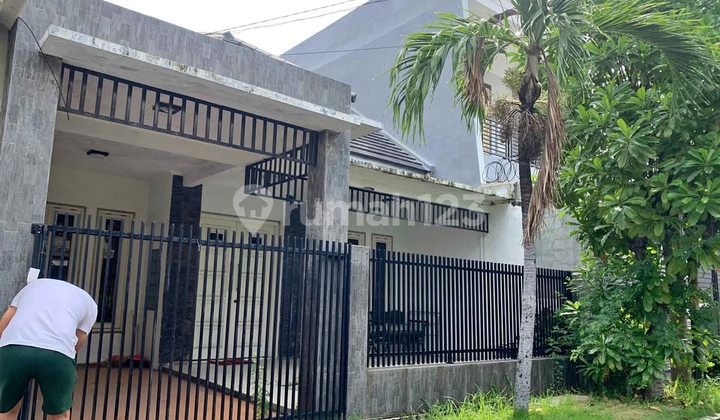 Purimas Ready to Live In, Well-Maintained, Good, Near UPN and Merr Purimas Ready to Live In, Well-Maintained, Good, Near UPN and Merr