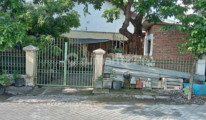 Rumah Hitung Tanah Ketintang dekat UNESA Cocok Bangun Kos