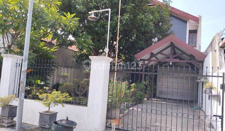 Rumah Semolowaru Terawat Strategis Dekat Raya Merr 1