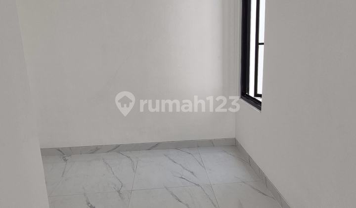 Araya Minimalist on Main Twin Boulevard Row 24M 2