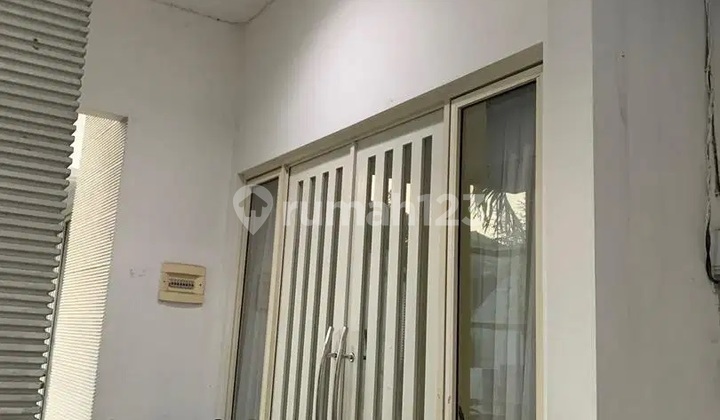 Klampis Wisma Mukti Terawat Siap Huni One Gate  2