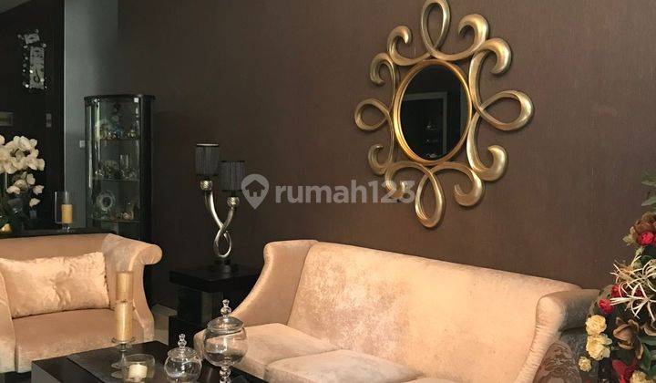 Rumah Mewah Pakuwon City Semi Furnish Siap Huni 2