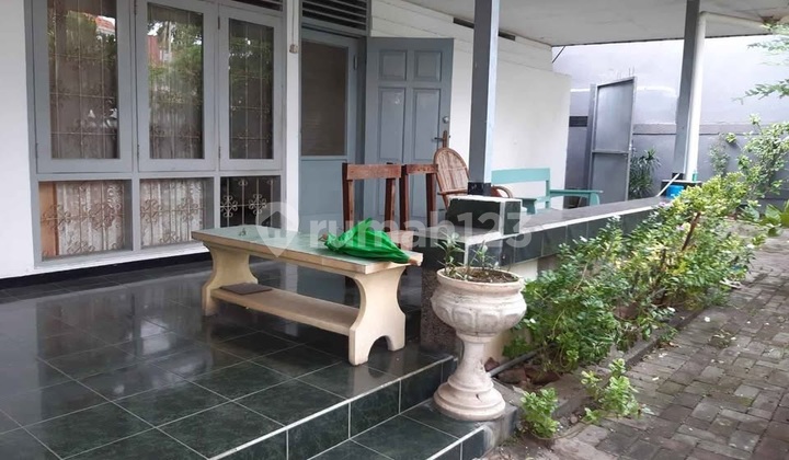 Rumah Surabaya Pusat dekat Raya Darmo dan Ciputra World cocok Kos dan kantor 2