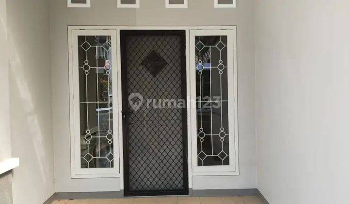 Rumah Minimalis Pakuwon City Lokasi Strategis One Gate 1