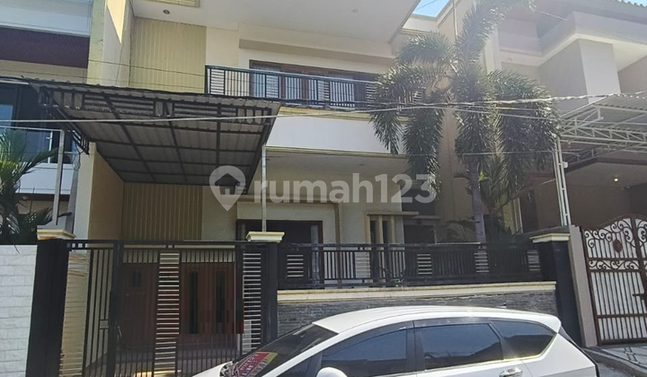 Dharmahusada Minimalis Bagus Siap Huni dekat Galaxy Mall 1