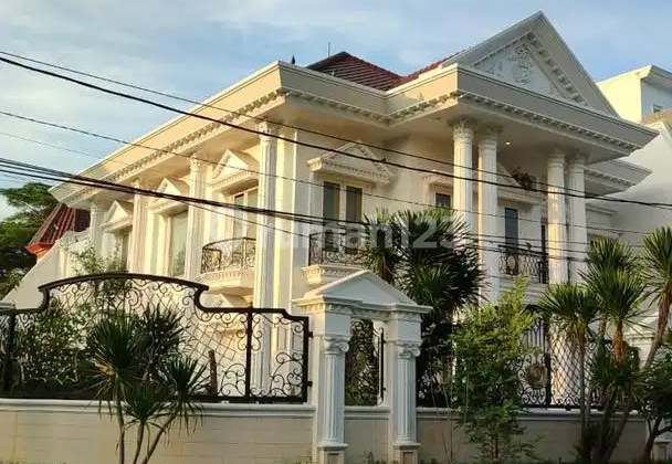 Rumah Mewah Hook Gayungsari Dekat Raya A Yani 2